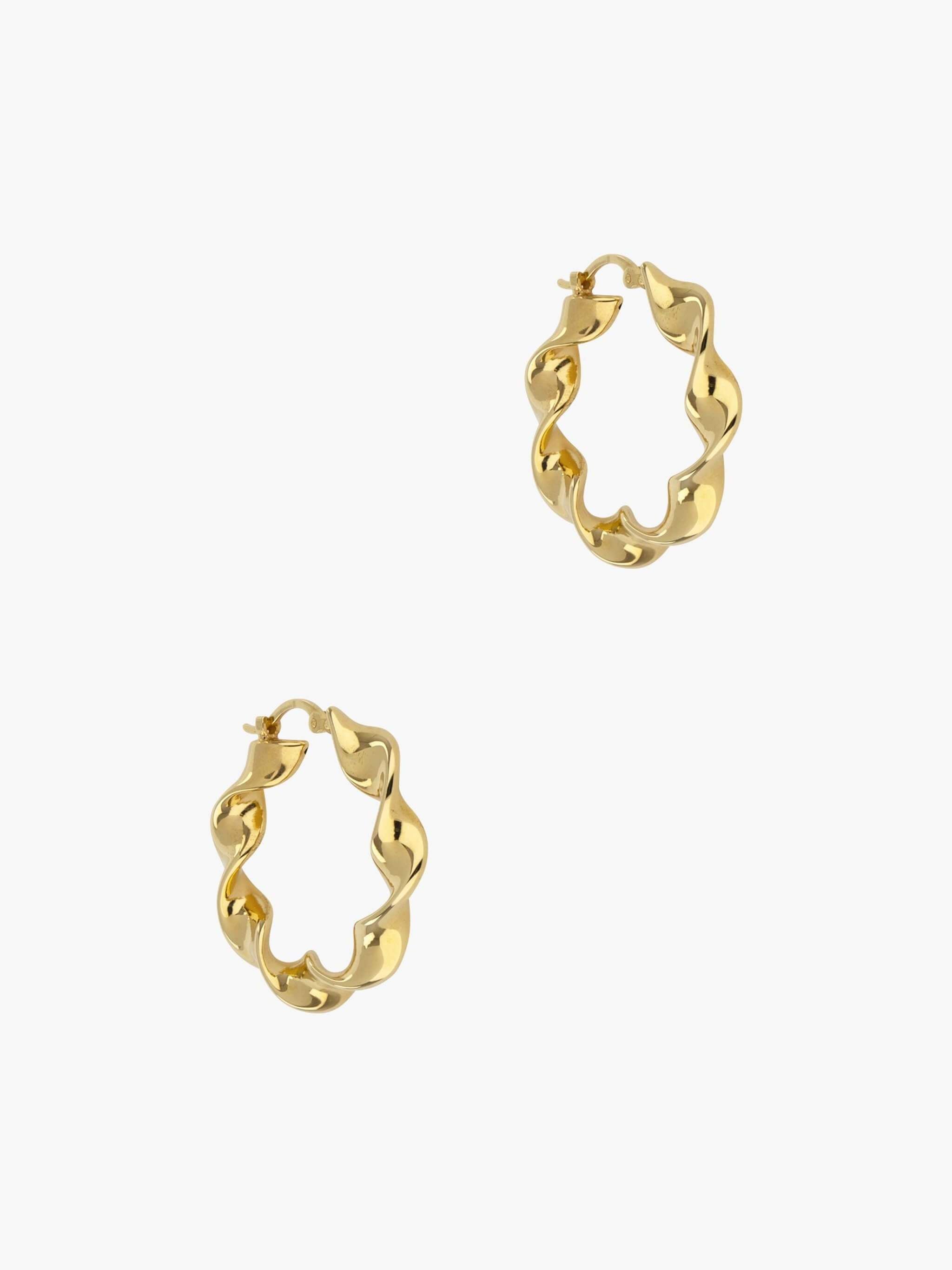 ツイステッドフープピアス